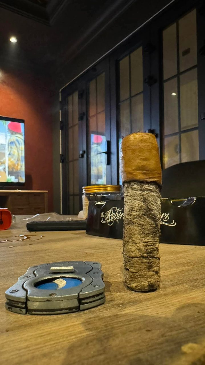 Trying not to move an inch. Rate my ash game, gentlemen